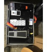 Pedal Board DIST/WAH Roland /BOSS, Fender VOL Pedal/ TC Polytune Tuner