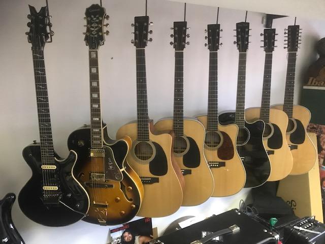 Showroom Sigma, Lag, Takamine, Cort, španělky Pablo Vitaso, Yamaha