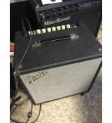 Fender Rumble 15 baskytarové combo 40/80W překvapivě silné, skvělý zvuk